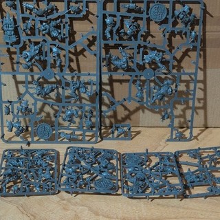 GW Blood Bowl Players In Sprue. 7 Orcs 8 Goblins. No Bases