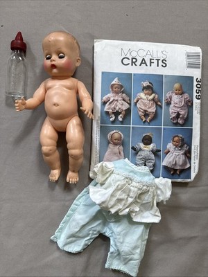 VTG 50s Vogue Baby Doll Ginette Drink & Wet 8  Outfit Glass Bottle Pattern
