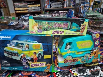 2002 Scooby-Doo Transporter, Playmobil, And Mystery Machine 