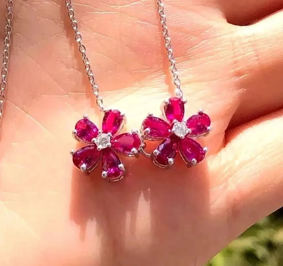 1.60Ct Pear Cut Lab-Created Ruby Flower Pendant 14K White Gold Plated 18"Chain - Image 3 of 4