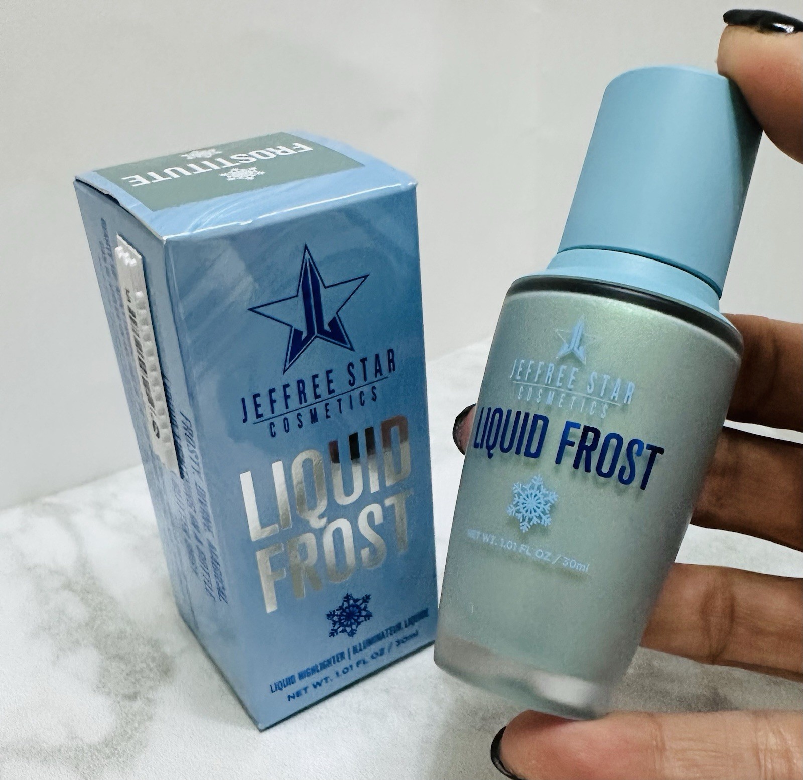 Jeffree Star Cosmetics Liquid Frost: L'Illuminante Liquido dei Divi