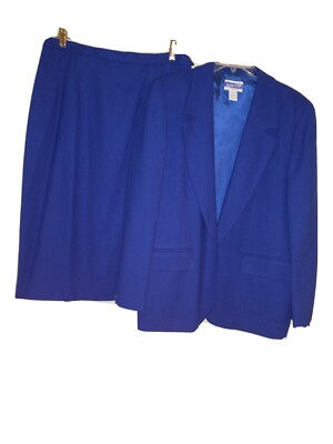 Pendleton vintage classic royal blue blazer and matching skirt, mint condition. 