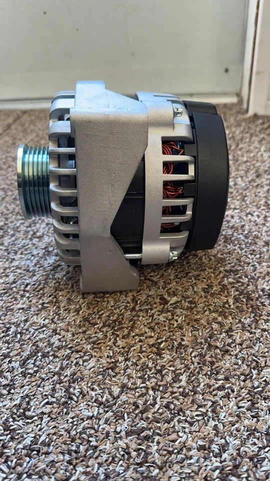 GMC Sierra 1500 2007-2013 Chevy Silverado OE/OEM alternador Mfg. Por TYC Foto 3 de 4