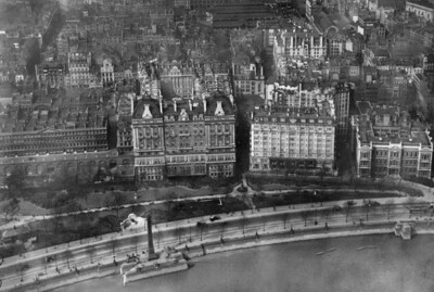 The Savoy Hotel and Cleopatra's Needle, London, 1921 England OLD PHOTO
