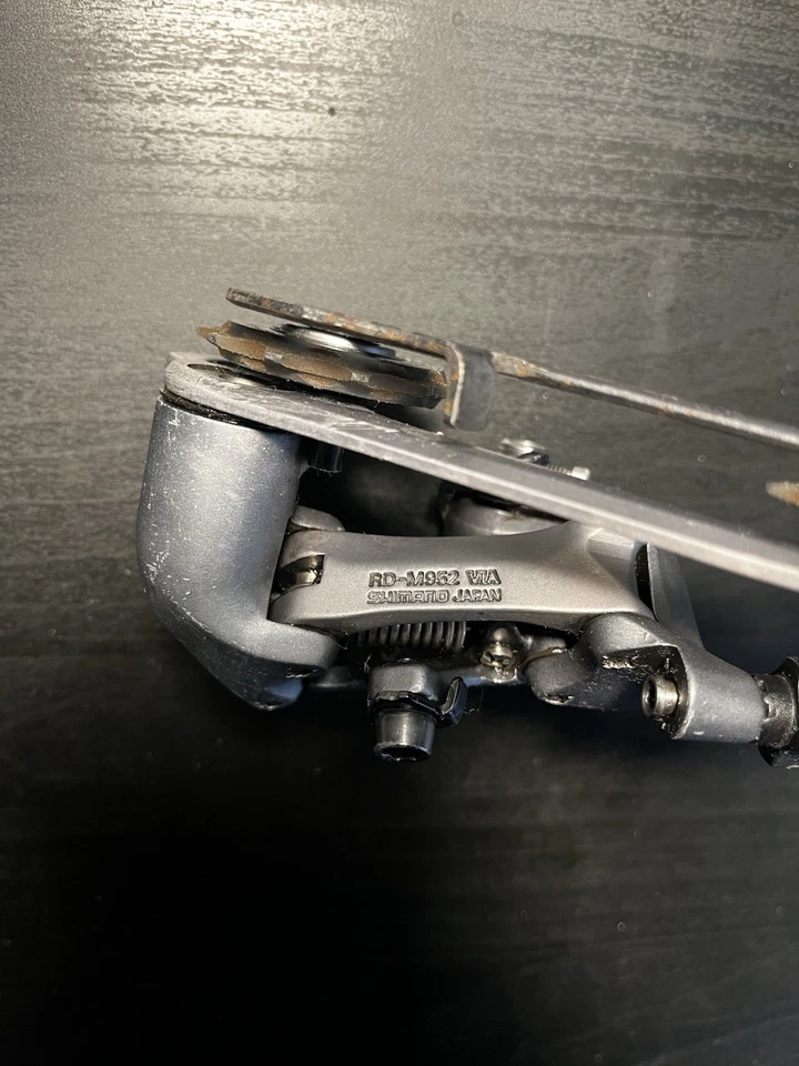 Shimano XTR RD-M952 Rear Derailleur 9-Speed MTB Vintage LONG CAGE - Image 3 of 4