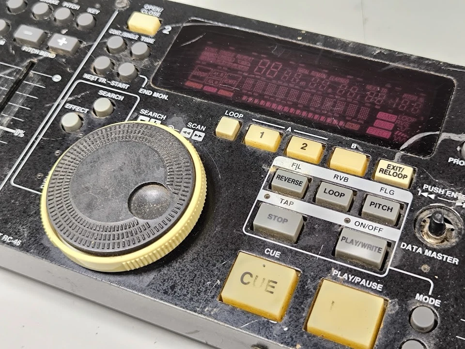 Denon DN-2600F Doppelt CD Player - Strom Getestet - Bild 3 von 4