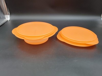 2 Tupperware #5453A-8 Flat Out Expandable Collapsible Bowls ORANGE 4 Cup w/ Lids