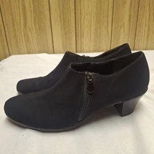 Munro American Black Booties, Women’s Shoes, Size 9.5M