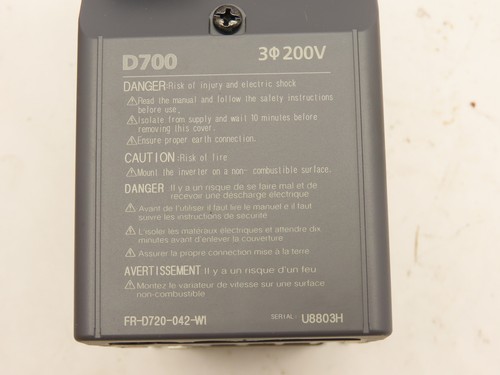 Mitsubishi Electric D700 FR-D720-042-W1 VFD AC Drive Inverter 3PH 200-240V 1HP - Picture 5 of 15