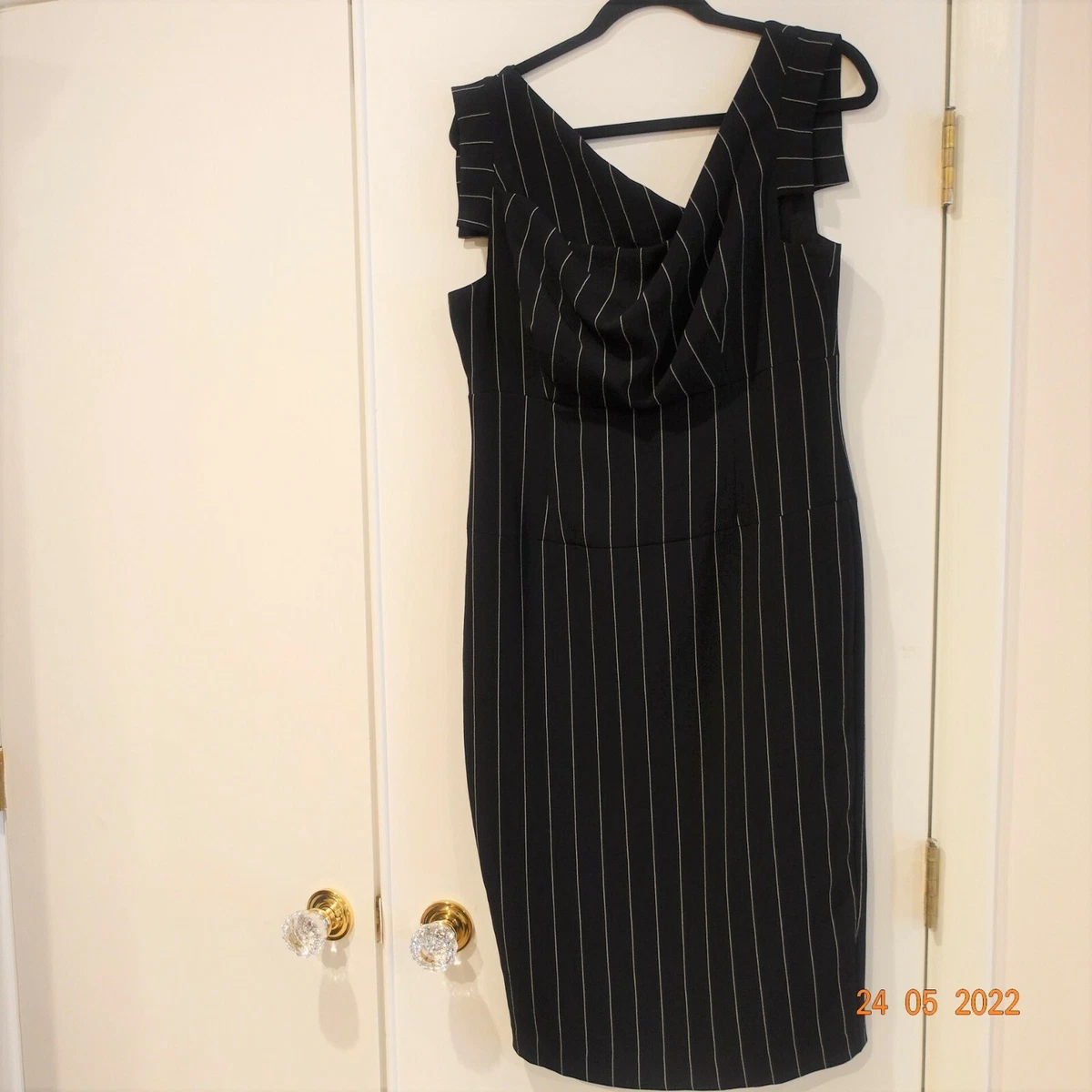 Black halo jackie hot sale o dress neiman marcus