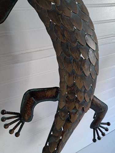 Large Metal Wall Hanging Gecko Bronze Tone Brown Green 11x31 inch Indoor/Outdoor - Picture 20 of 22