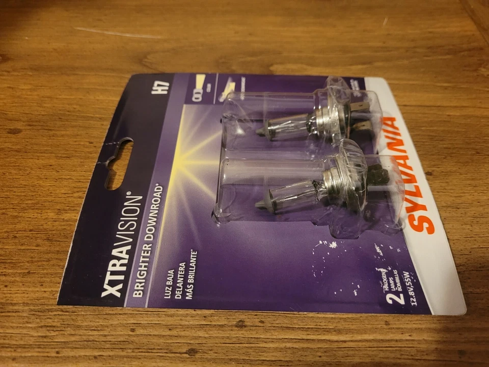 Juego de 2 Bombillas Lámpara Halógena SYLVANIA XtraVision, H7 12.8V, 55W Nuevas Precintadas Foto 3 de 4