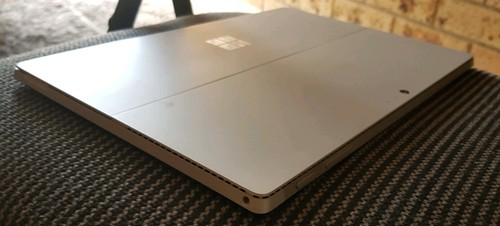 Microsoft Surface Pro 4 - Intel Core i5 - 256 GB SSD - Ram 8GB Win 10 Pro - Picture 5 of 6