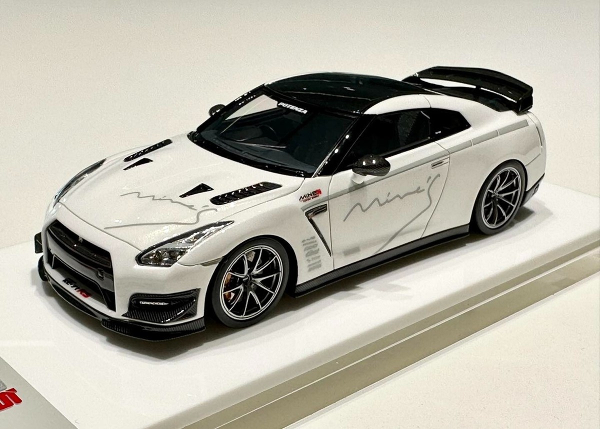 1/43 Make Up Nissan Skyline R35 GTR Mine`s Edition White / Autoart