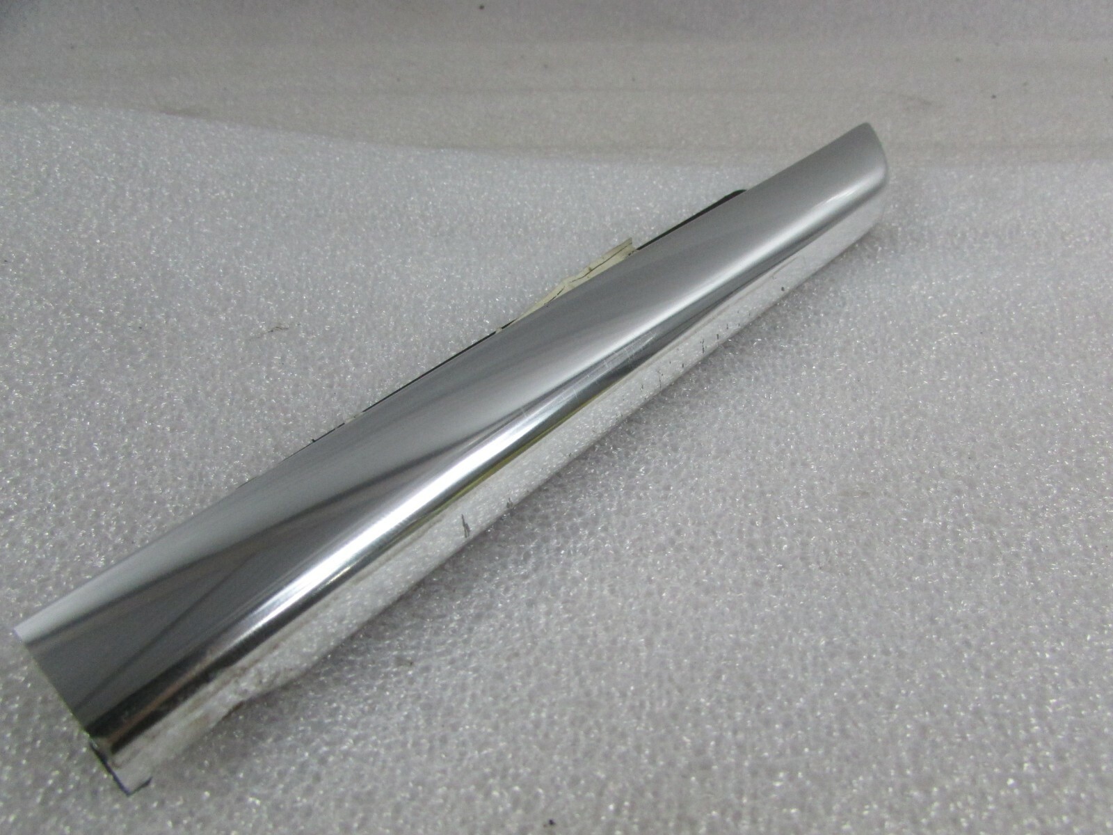 Maserati Quattroporte, LH, Left Front Upper Chrome Trim, Used, P/N 670009918