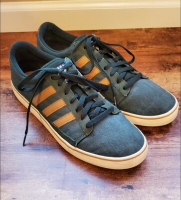 Mens Adidas LHG 029003 Dark Green and Tan Size 13 EUC