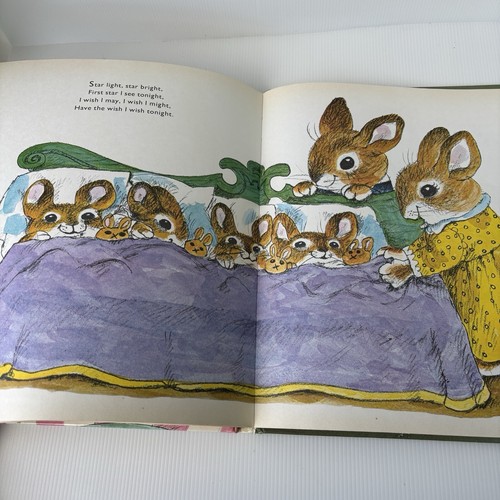 Richard Scarry's Best Rursery Rhymes Ever Hardcover Illustrated 1981 Vintage - Picture 16 of 22