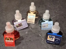 Lot of 5 Yankee Candle Scent Plug In Refills .625 Fl Oz Apple~Berry~Lilac~Beach+