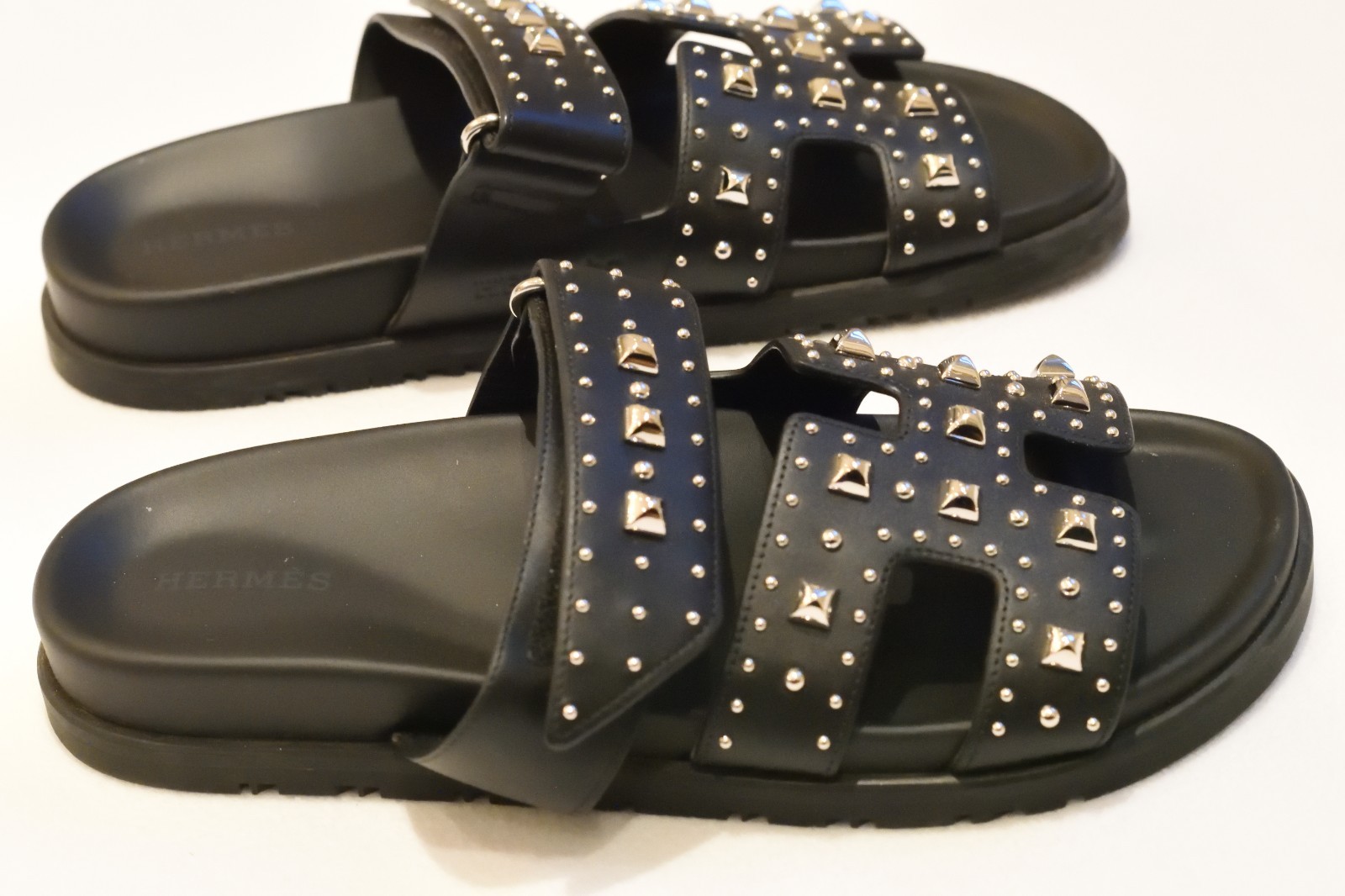 Hermès Black Leather Studded Oran Style Sandals Slides UK 5 EU38 Designer Flat