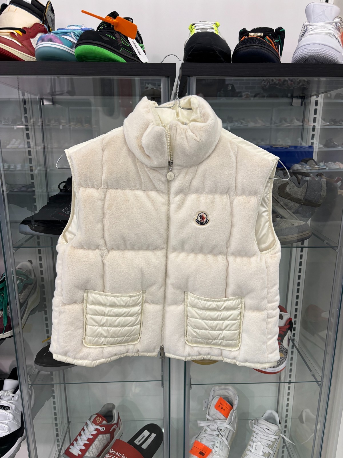 Preowned Moncler Arques Down Gilet Vest White Size 1 (Fits size small) SHIPS FAS