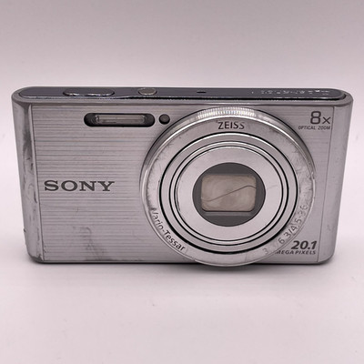 Sony DSC-W830 Digital Camera – Silver – Does Not Turn On / Card