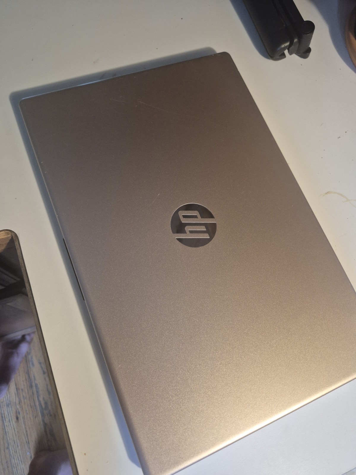 usedexcellentHP15.6"FHDLaptop,AMDRyzen58GB256GB15-fc0039wmWin11PINK