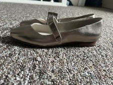 Tom  s Bianca Light Gold Metallic Leather Mary Jane Ballet Flat Women  s 7.5 New