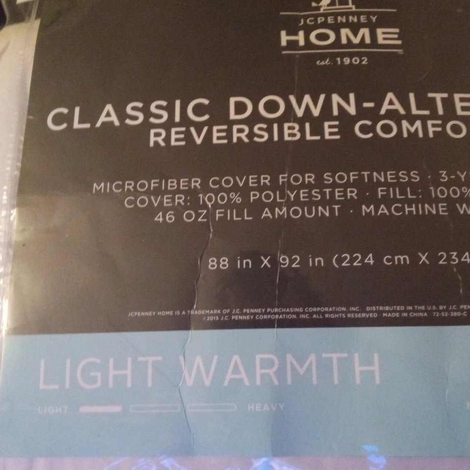 New Full Queen J C Penny Down Alternative Reversible Comforter White Green 100 % - Image 3 of 4