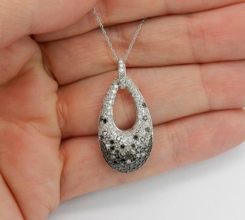 Hermoso Colgante Mujer Trabajo Abierto Fabuloso Zafiro Blanco Simulado y Ónix Negro Foto 4 de 4