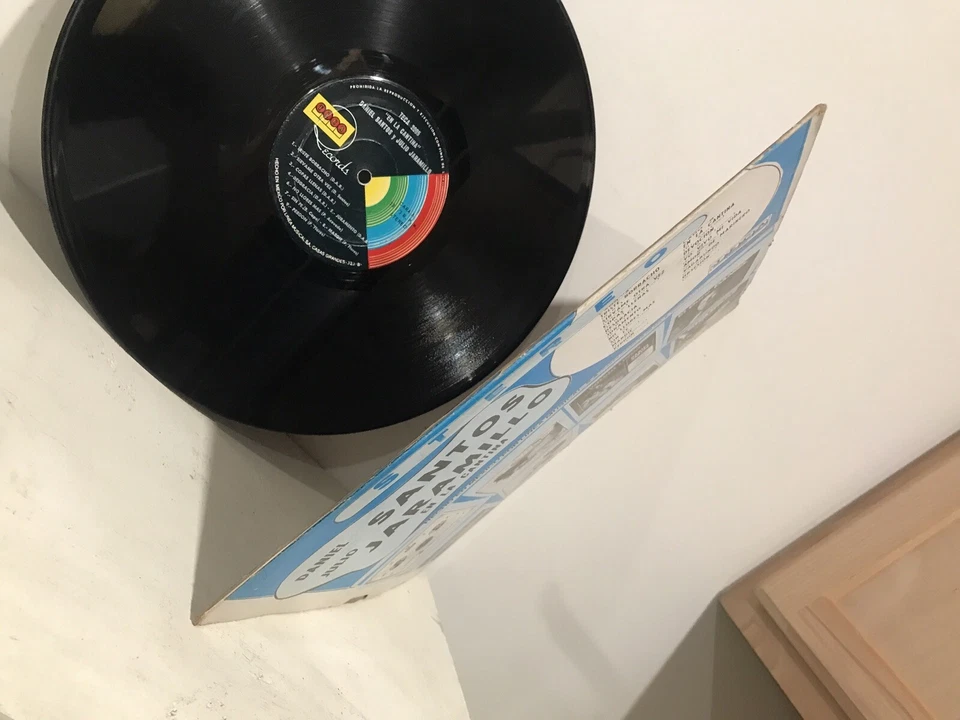 Daniel Santos y Julio Jaramillo LP “La Cantina” Grabado En Vivo En Lima Perú - Image 3 of 4