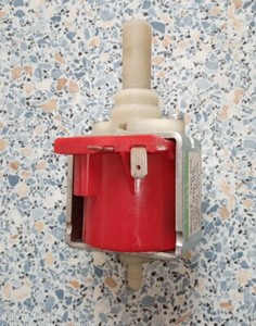 Pumpe Ulka Model E Type EP5 /Ersatzteil  für Delonghi  Krups   Kaffevollautomat