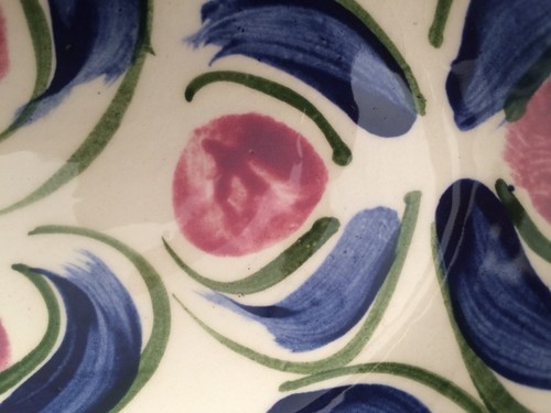Pretty Small Hand Painted Pottery Oval Dish - Picture 2 of 4