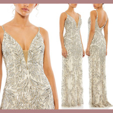 NWT 498 Mac Duggal 6 5107 V Neck Embellished Leaf Gown Nude Silver J246