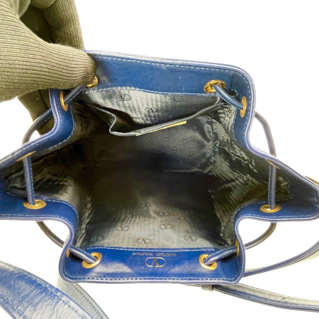 Valentino Garavani Blue Leather Shoulder Bag, Authentic, Near Mint Condition Ja thumbnail 8