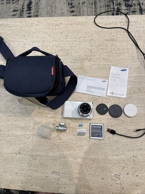 Samsung NX Mini 20.5MP Digital Camera-NX-M 9-27mm-SD card/Adapter/Charger/Case