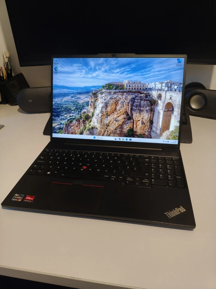Lenovo ThinkPad E16 G1 · Ryzen 7 7730U · 24GB · 512GB, photo 4 of 5