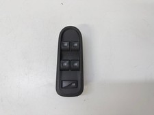 Porte arrière et accessoires Renault R10