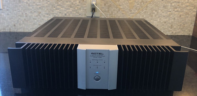 Rotel RMB-1066 6 Channel Power Amplifier 60 WPC Open Box Manual perfec condition