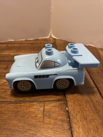 LEGO DUPLO 5828 Big Bentley Disney Pixar Cars 2 Set Lightning McQueen Mater Finn