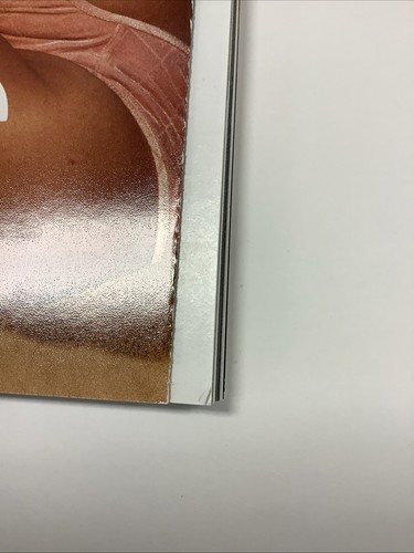 Vanity Fair Magazine April 2023 Gisele Bundchen NO ADDRESS LABLE - Picture 3 of 6