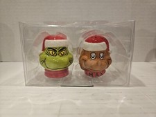 The Grinch  Max The Dog Christmas Ceramic Salt  Pepper Shaker Set Dr. Seuss