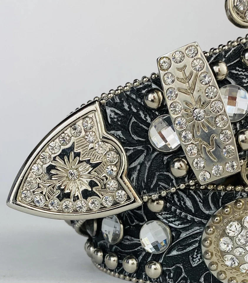 Cinturón de Rodeo Vaquera Deslumbrante De Colección Blazin’ Roxx M Plateado Floral Tooled Estrás Foto 3 de 4