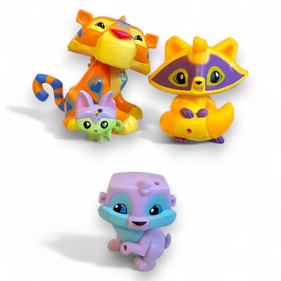 Jazwares Wild Works Animal Jam Lot of 4 Mini Figures Tiger Otter Raccoon Kitty