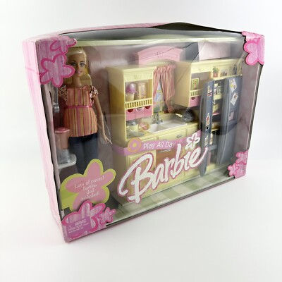 Barbie 2004 Play All Day Kitchen Giftset With Doll Mattel G8499