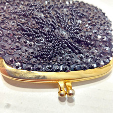 VTG 1960s Beaded Black Coin Purse w Goldtone Frame Kiss Lock Hong Kong Excellent