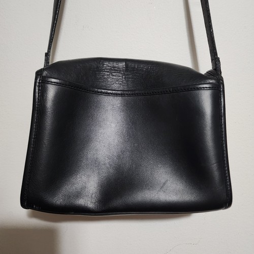 ​Vtg COACH City Bag 9097 Black Glove Tanned Leather Crossbody Turnlock 90s 80s  by Coach, Size 90, $200 - Photo 3