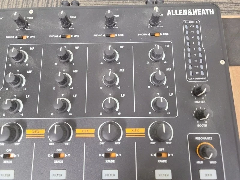 Allen & Heath Xone 43 mezclador de DJ analógico - Imagen 4 de 4