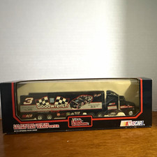 Racing Champions 1:64 Kenworth NASCAR 3 Goodwrench Team Transporter 1998