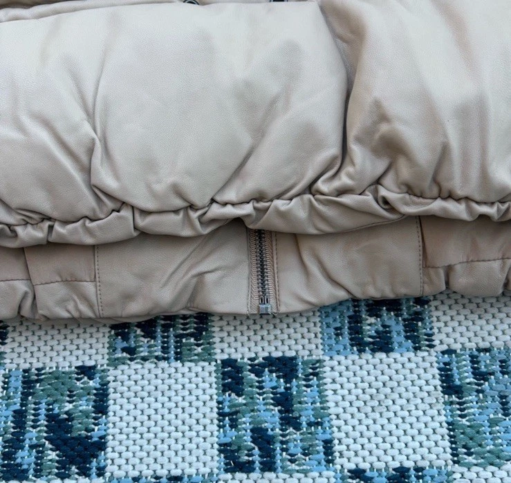 faux leather cropped Puffer Sleeveless Vest SZ M NWT - Image 3 of 4