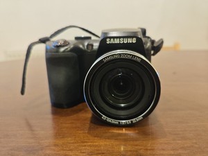 Samsung WB100 16.2MP Digital Camera — 26x Optical Zoom Ultra Wide Dual IS Black